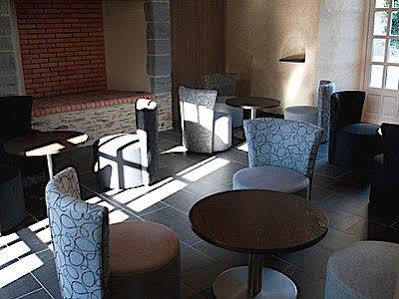 Logis Hotel Le Prieure Des Gourmands Châteaubriant Exterior foto